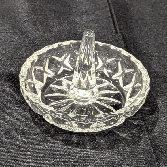 Vtg Hand Cut Crystal Ring Holder Trinket Dish 24% Lead Zajecar Yugoslavia 3" - Picture 1 of 7